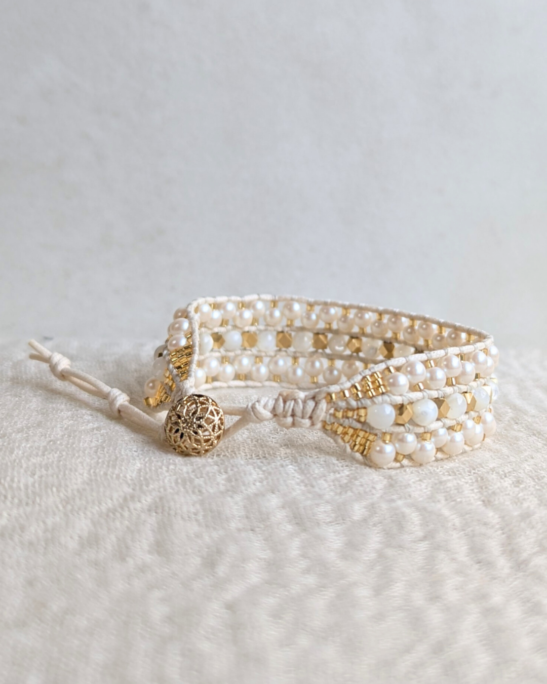 静電気防止ブレスレット TRINITY WHITE（No.1）MURIEL　354