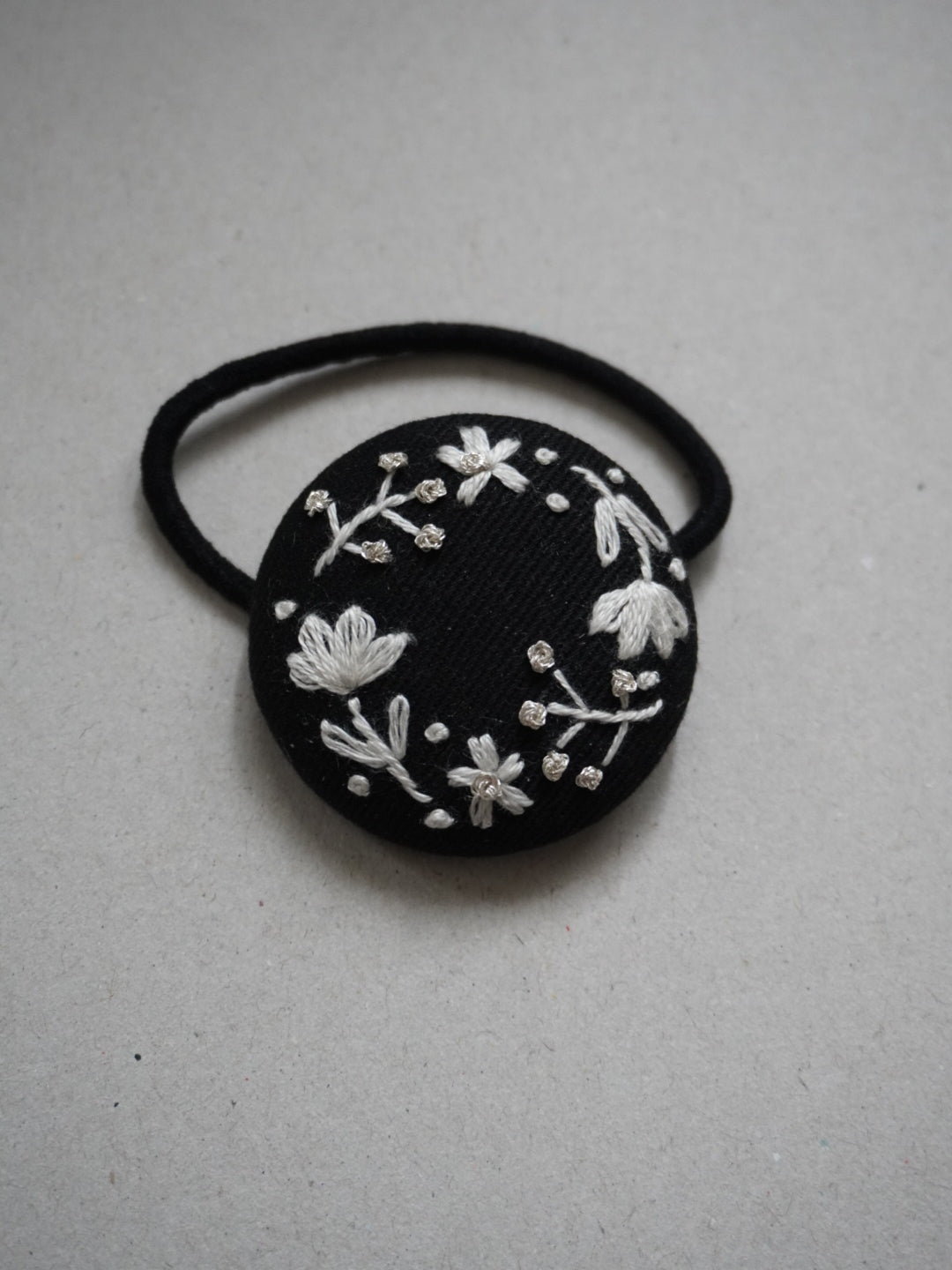 hinohikari 手刺繍ヘアゴム　フラワーリング