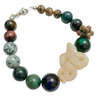 ちさとの宝箱　天然石白へびブレスレット