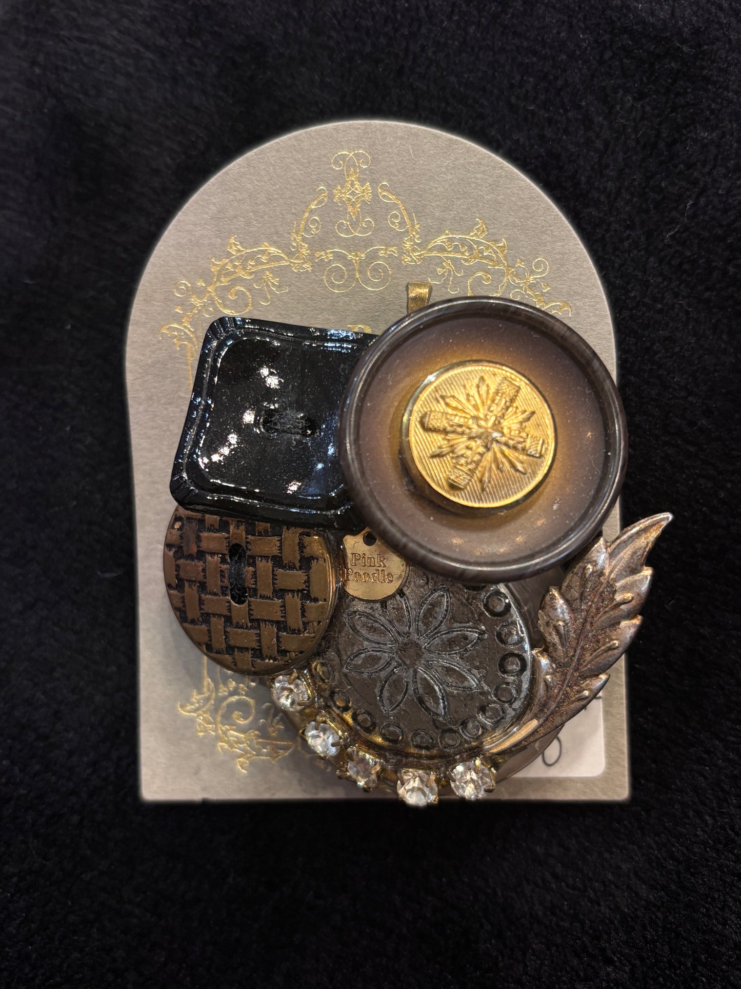 Pink Poodle　ヴィンテージボタン　ブローチ