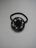 hinohikari 手刺繍ヘアゴム　フラワーリング