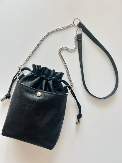 巾着ミニショルダーバッグ(No.1 ブラック) priare