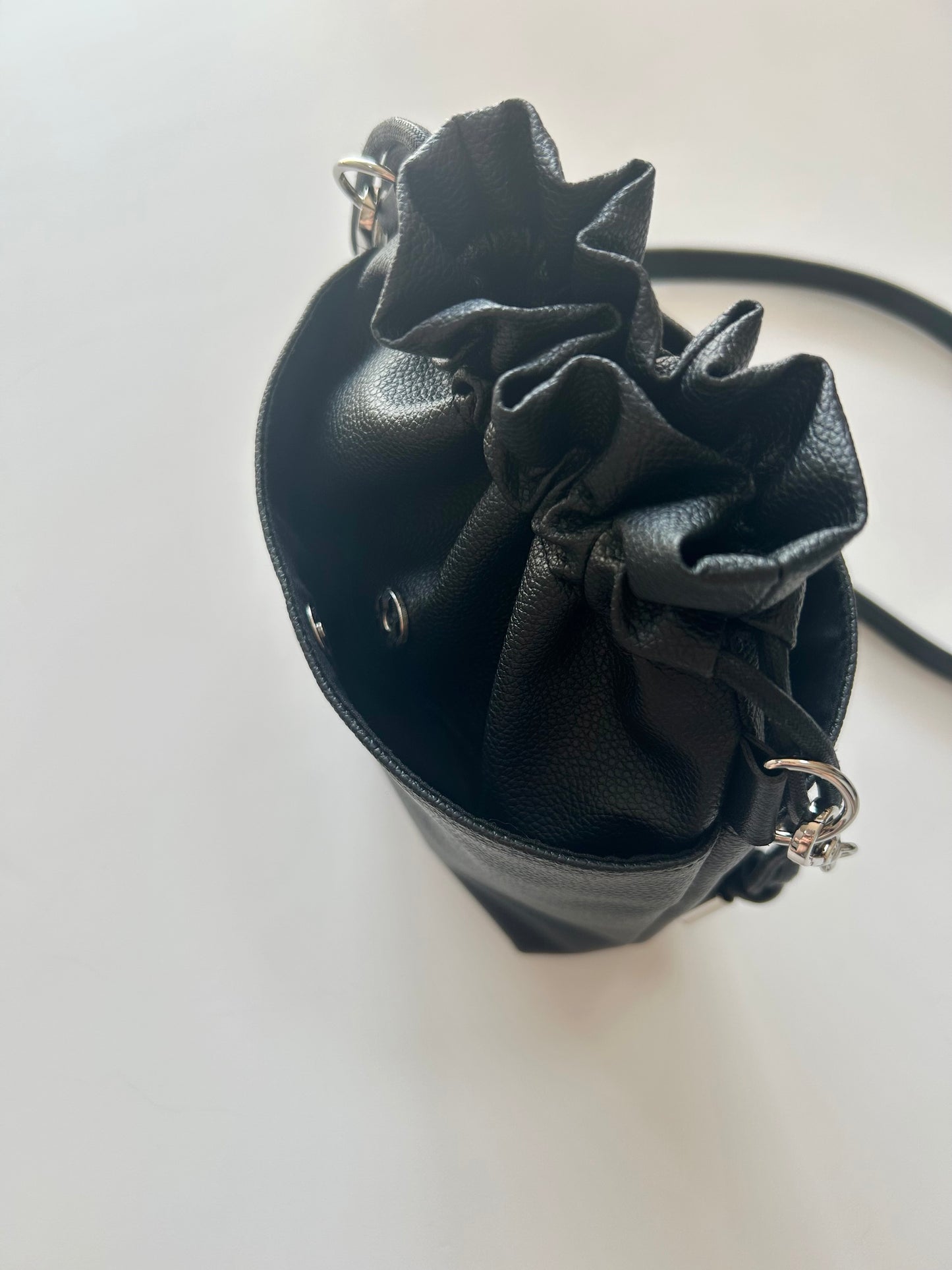 巾着ミニショルダーバッグ(No.1 ブラック) priare