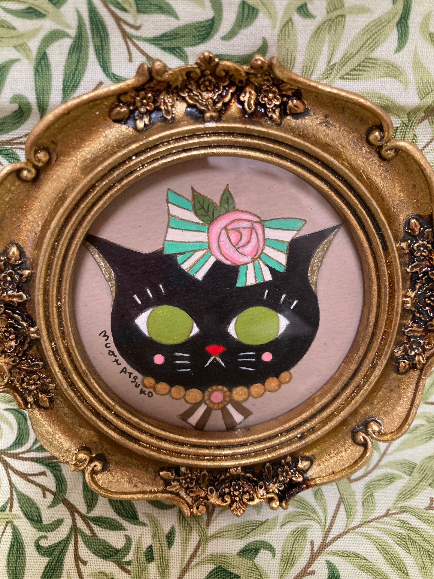 3CAT　アクリル原画「ネックレスにゃんこ」Title: Necklace Kitty Medium: Original Acrylic Painting(513-02)
