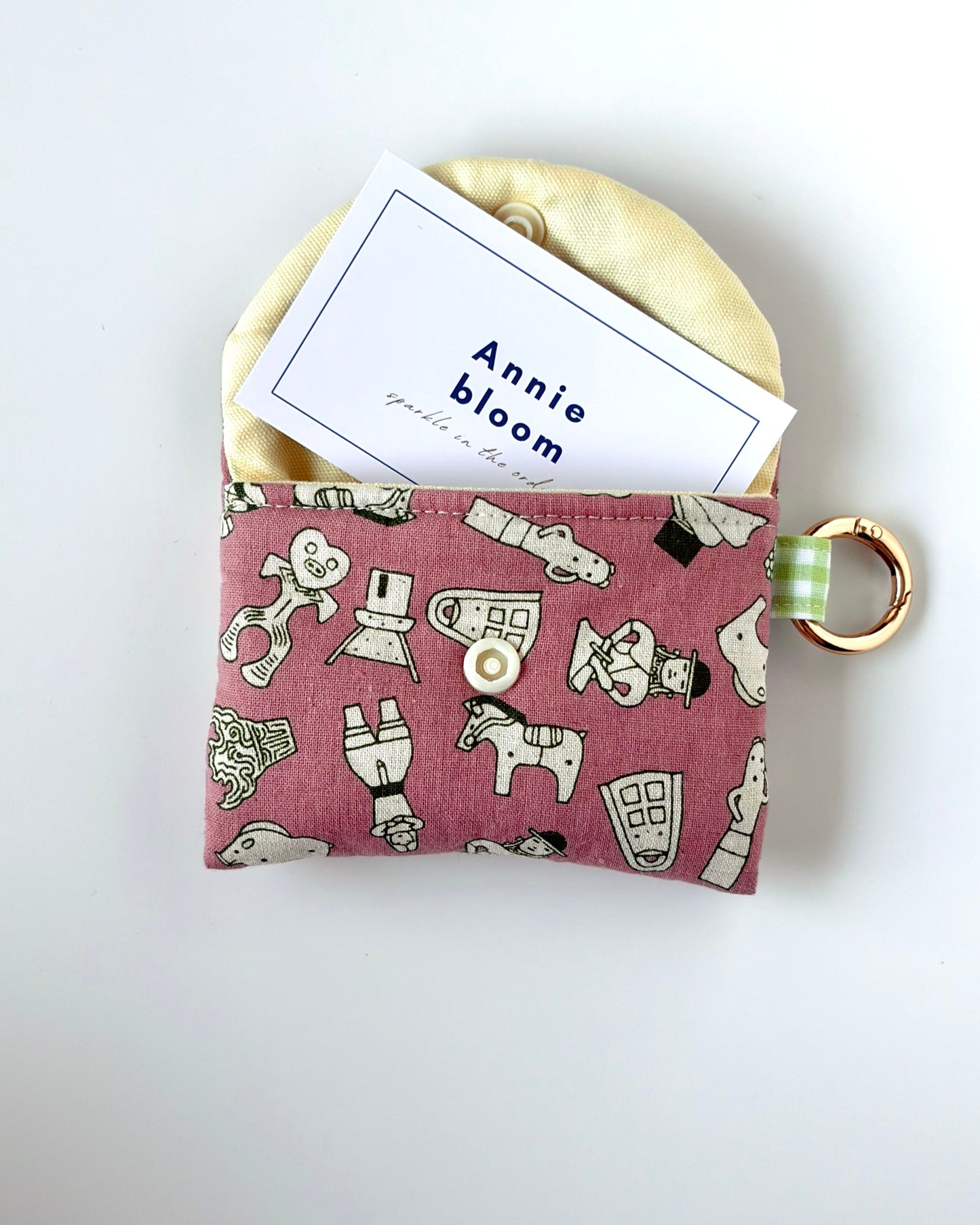 Annie bloom　フラップミニポーチ　　はにわ柄